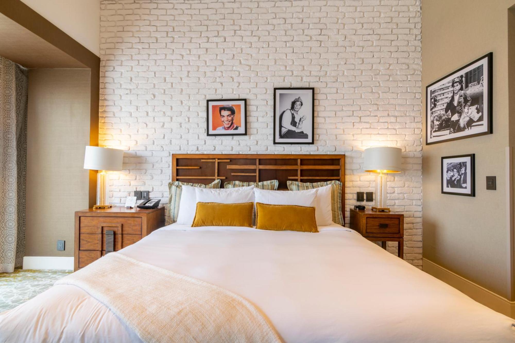 K Tower Boutique Hotel By Lucerna 提华纳 外观 照片